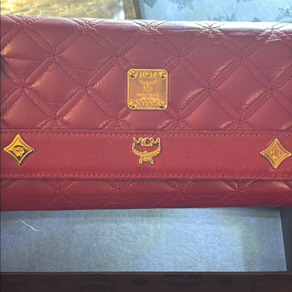 MCM Red Quilted Leather Wallet LIKE NEW NO CALLOUTS - Picture 14 of 15